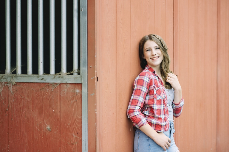 Tween Pictures on a Farm